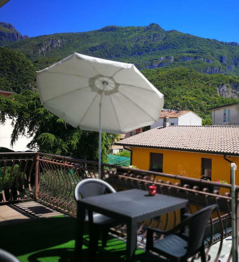 B&B Il Giardino Delle Fate 莱科 外观 照片
